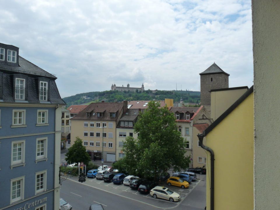 Blick aus Hotelzimmer Maritim Hotel Würzburg