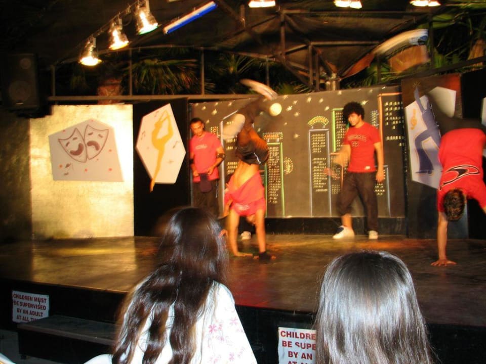 Night show Voxx Resort