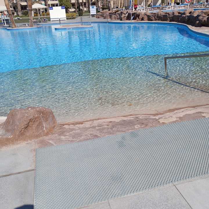 Pool Beach Albatros Resort