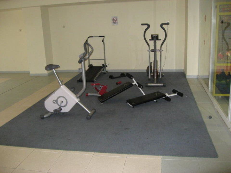 Das ist der Fitnessraum BQ Belvedere Hotel