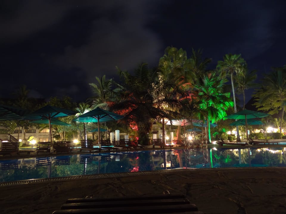 Pool Hotel Southern Palms Beach Resort