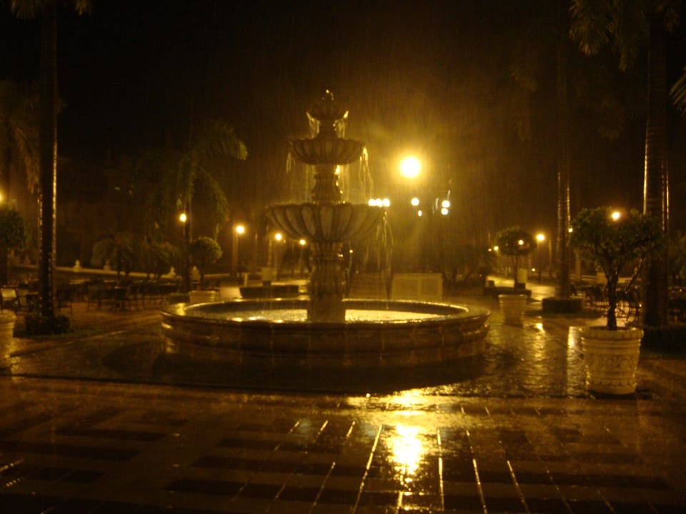 Regen wie aus Eimern Hotel Riu Palace Riviera Maya