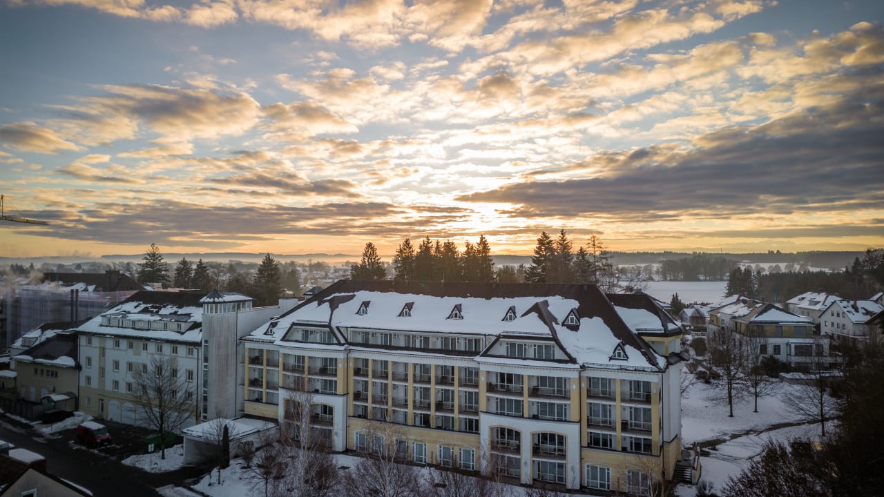 Außenansicht Steigenberger Hotel Der Sonnenhof