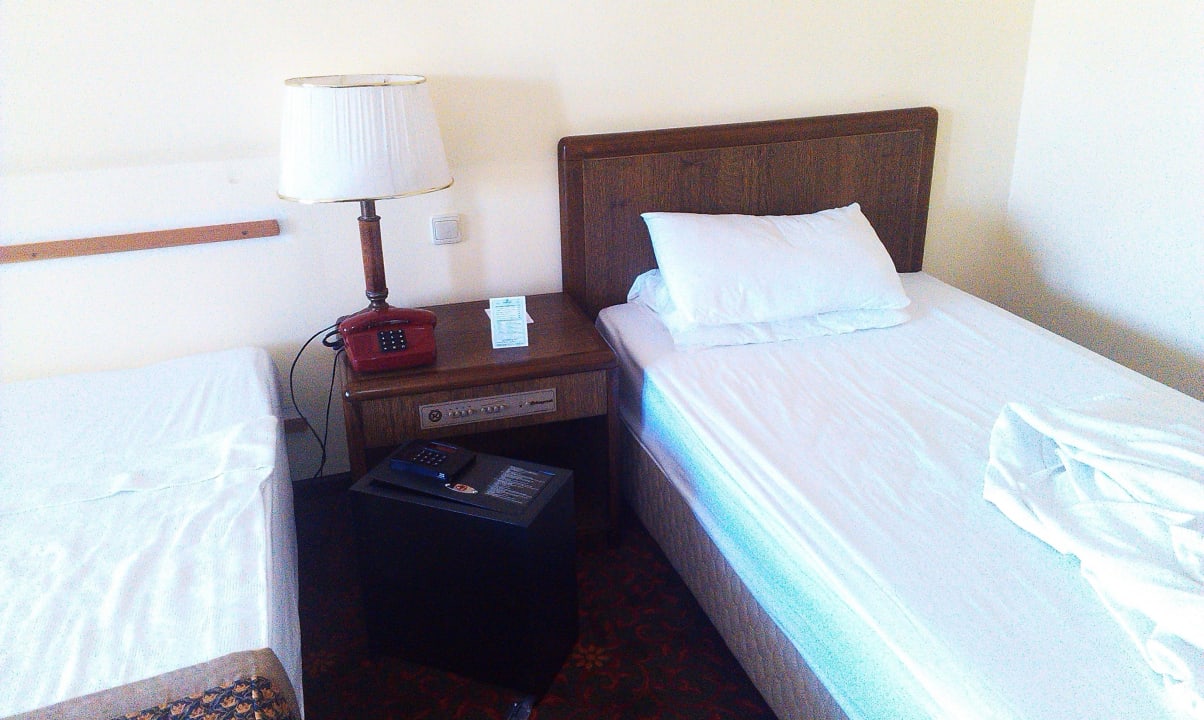 НОМЕР 1628 - РАЗГРОМ Özkaymak Incekum Hotel