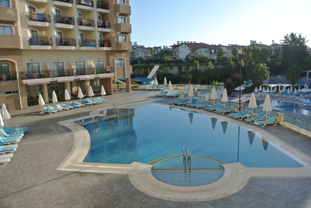 Pool Side Mare Resort & Spa