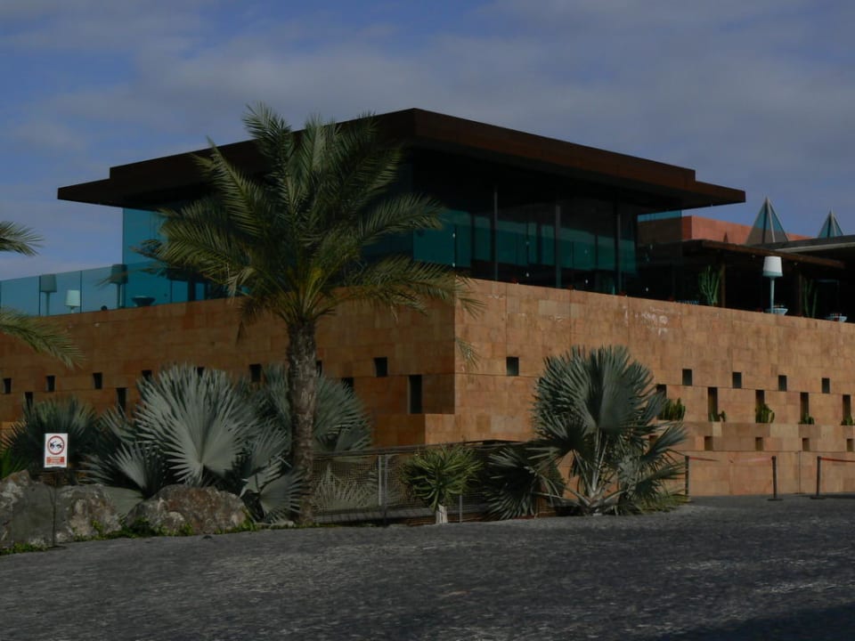 Blick auf den Spa-Bereich Salobre Hotel Resort & Serenity