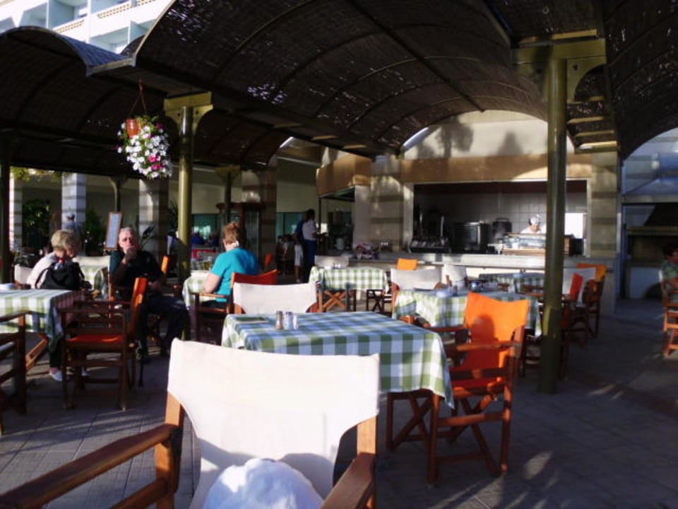 Poolbar Constantinou Bros Athena Royal Beach Hotel