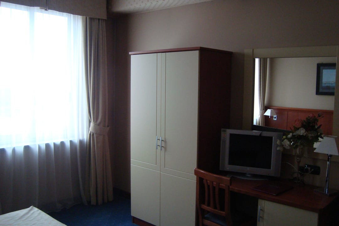 Schreibtisch Hotel Olimpia