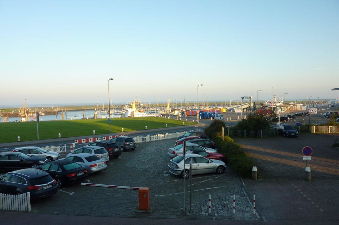 Ausblick vom Zimmer auf den Hafen Hotel Fährhaus