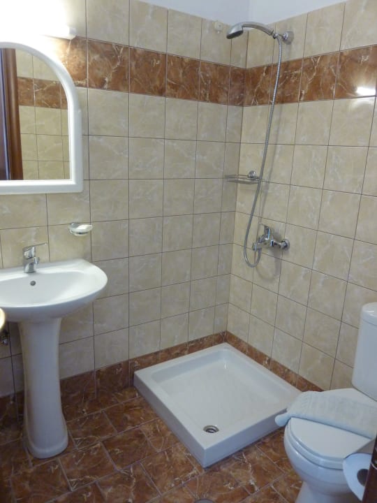 Bad Hotel Golden Sun