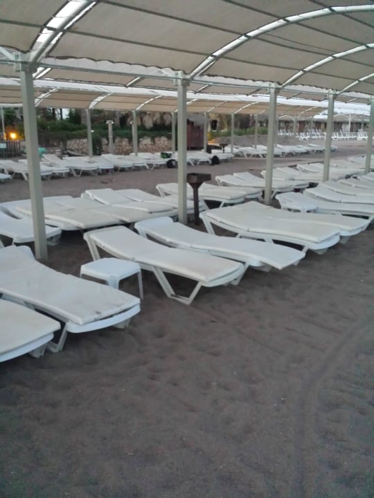 Strand Saturn Palace Resort Hotel