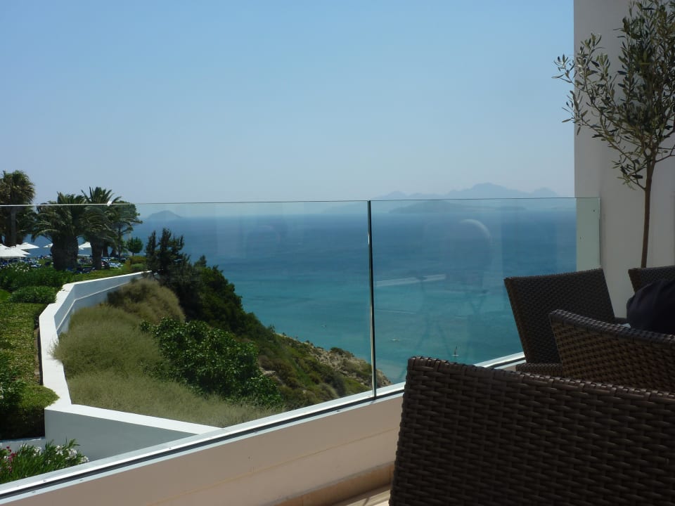 Ausblick beim Essen auf der Terrasse ROBINSON DAIDALOS