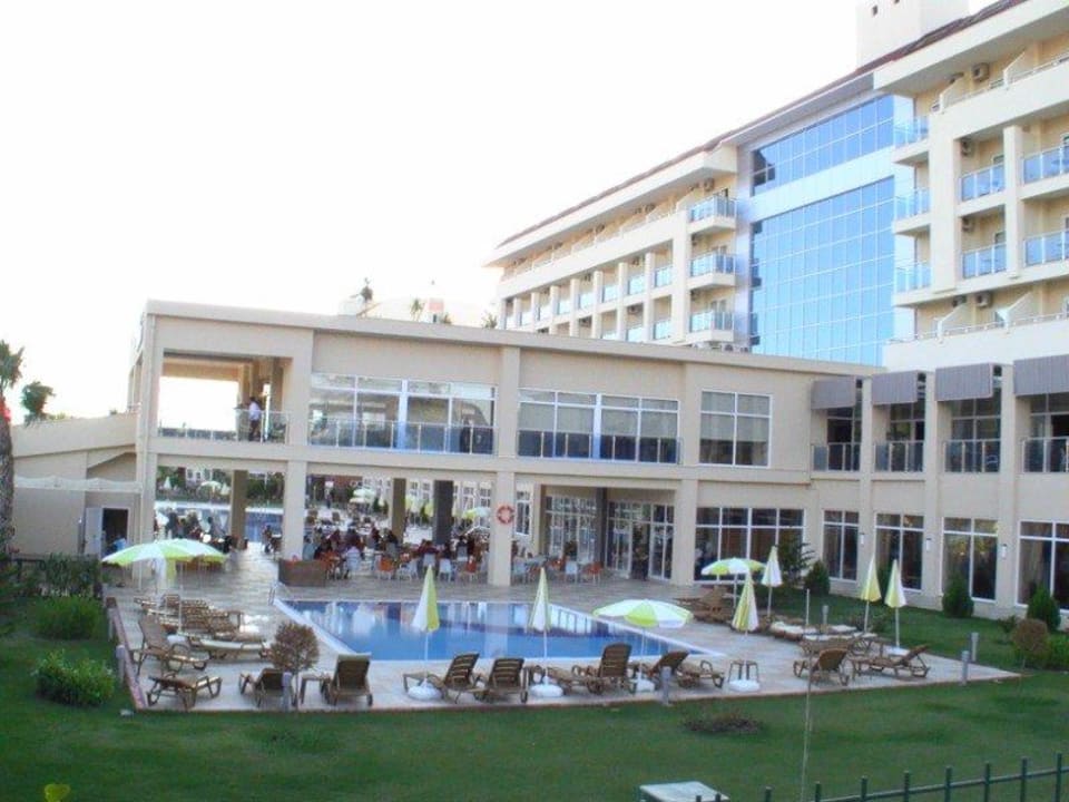 Kleiner Pool Solivia Hotel