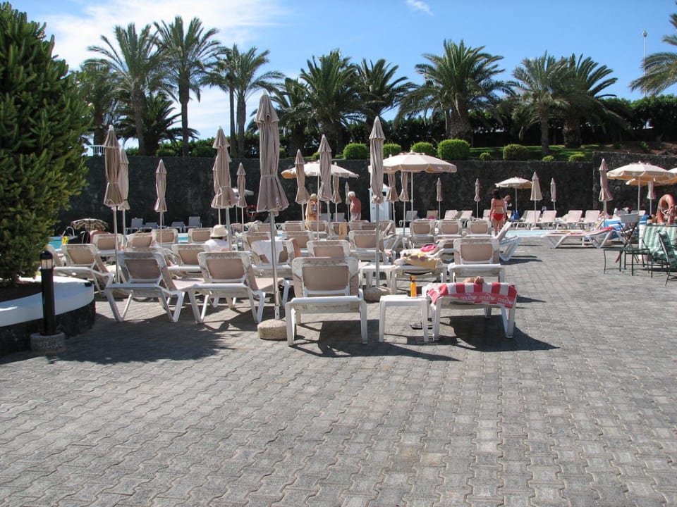 Poolanlage beim Hotel Relaxia Olivina