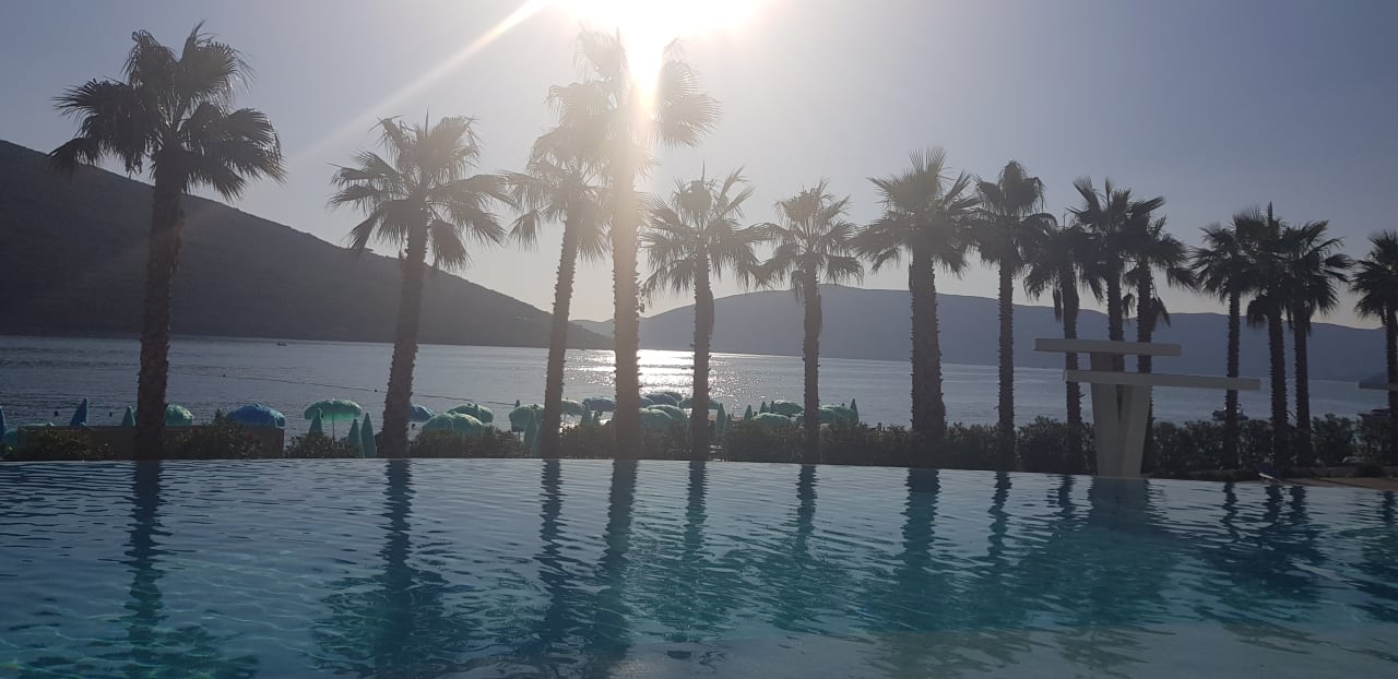 Pool Carine Hotel Kumbor