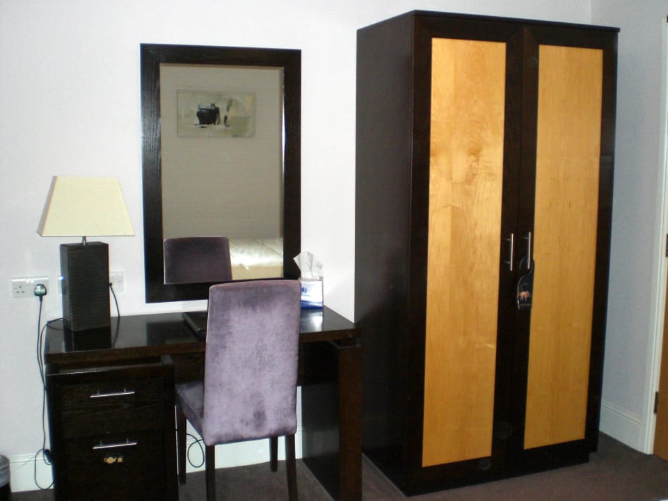 Schreibtisch Kings Arms Hotel