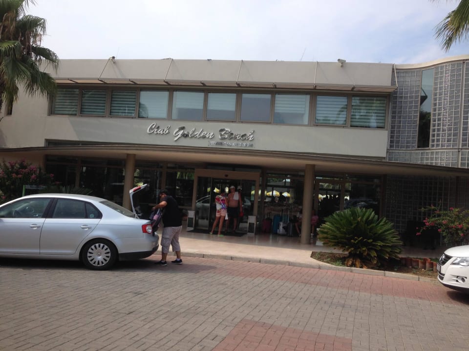 Voorkant hotel VONRESORT Golden Beach