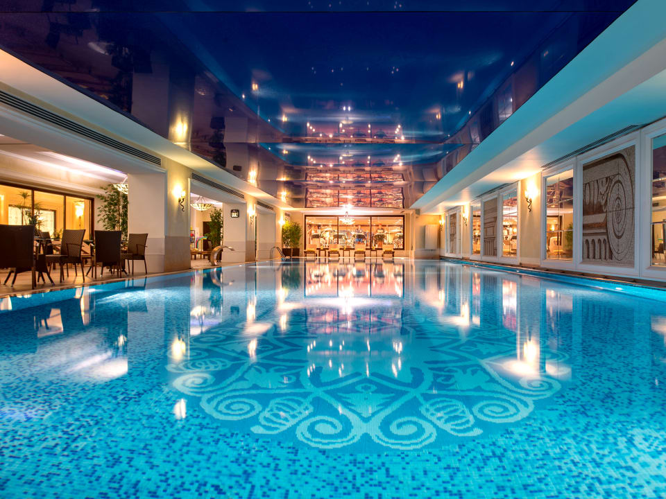 Pool Rixos Almaty
