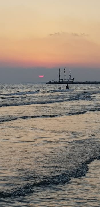 Strand Palm World Side Resort & Spa