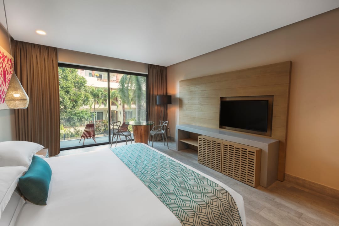 Zimmer The Yucatan Playa del Carmen, a Tapestry Collection by Hilton
