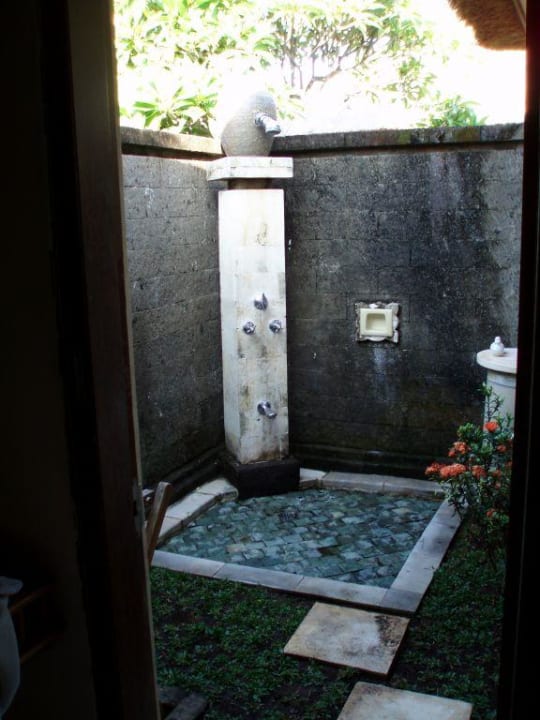 Außendusche Puri Bagus Lovina