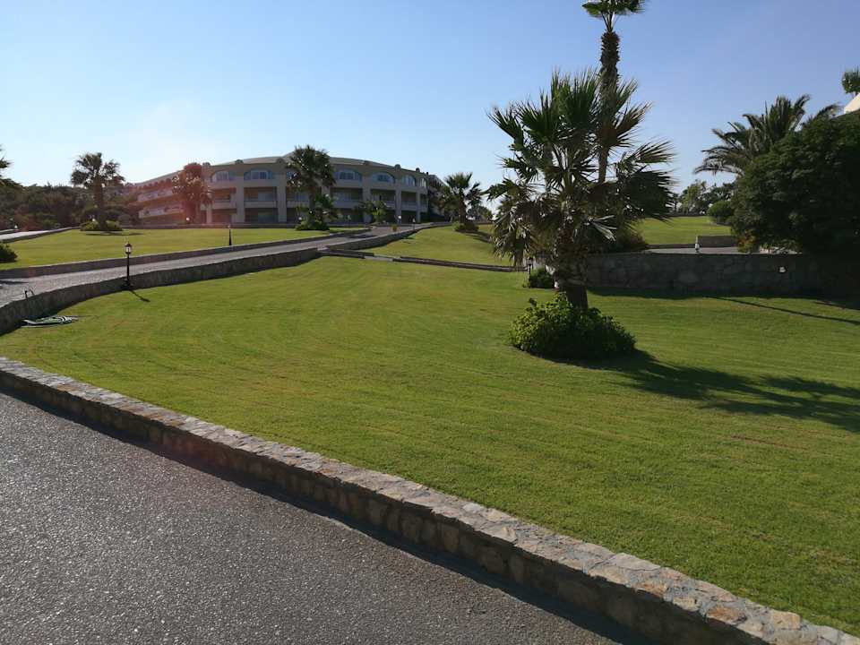 Gartenanlage Hotel Kalithea Horizon Royal