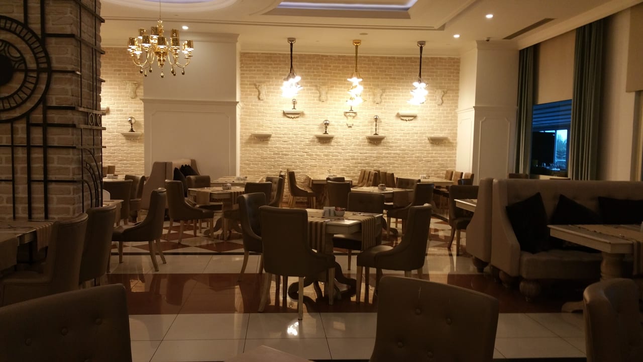 Gastro Hotel Delphin Imperial