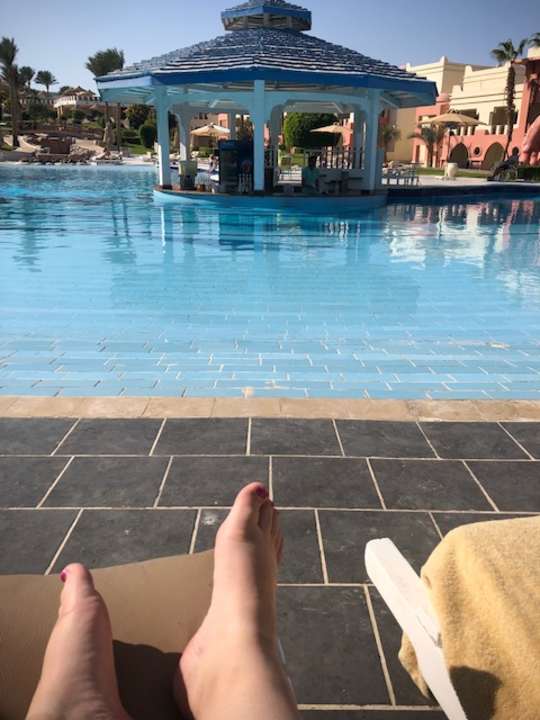 Pool Serenity Alpha Beach