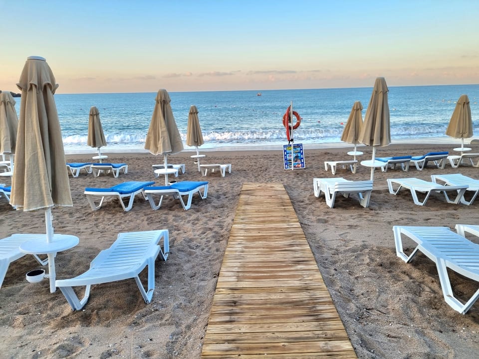 Strand Saphir Resort & Spa