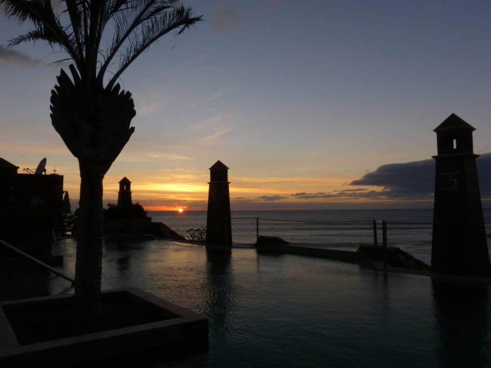 Sonnenunterunter vom Dachpool Hotel Playa Calera