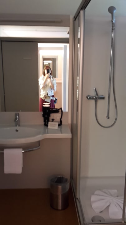 Zimmer Hotel Schloss Münchenwiler