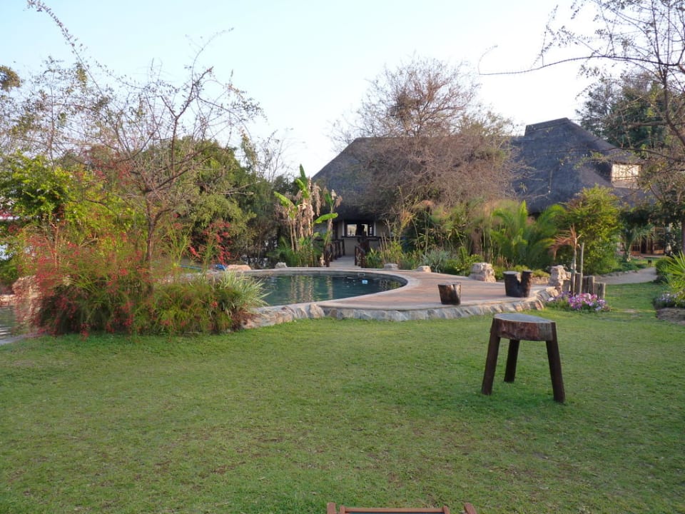 Am Pool Nunda River Lodge