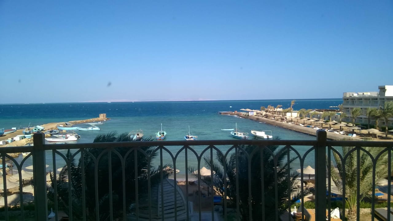 Guten Morgen Royal Star Beach Resort