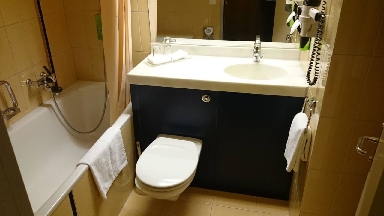 Bad Hotel Stay at Zurich Airport