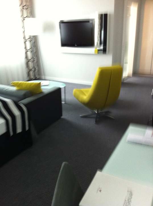 Blick vom Schreibtisch Vienna House by Wyndham Andel's Berlin