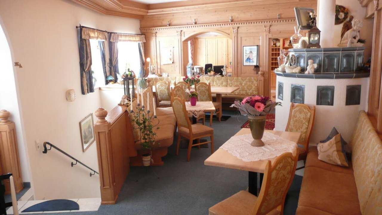 Eingangsbereich zum Restaurant Hotel Garni Belavita