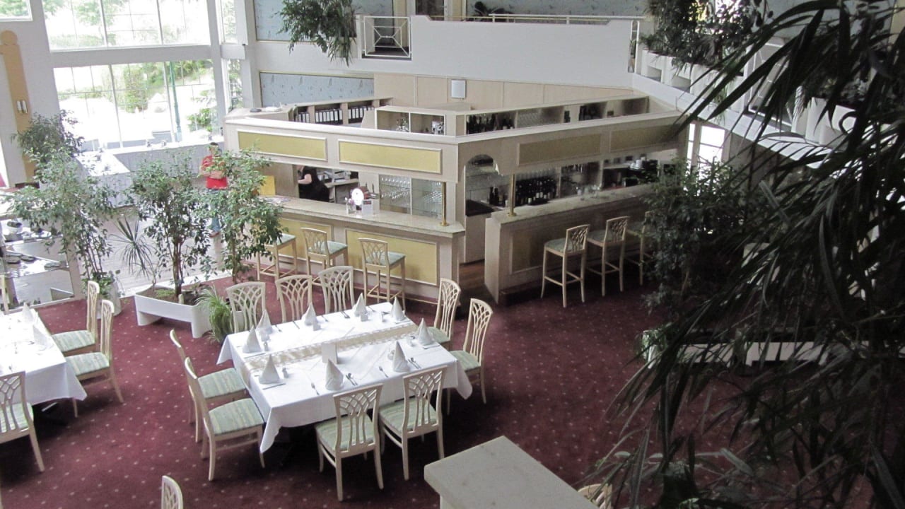 Bar und Rezeption Atrium Hotel Amadeus