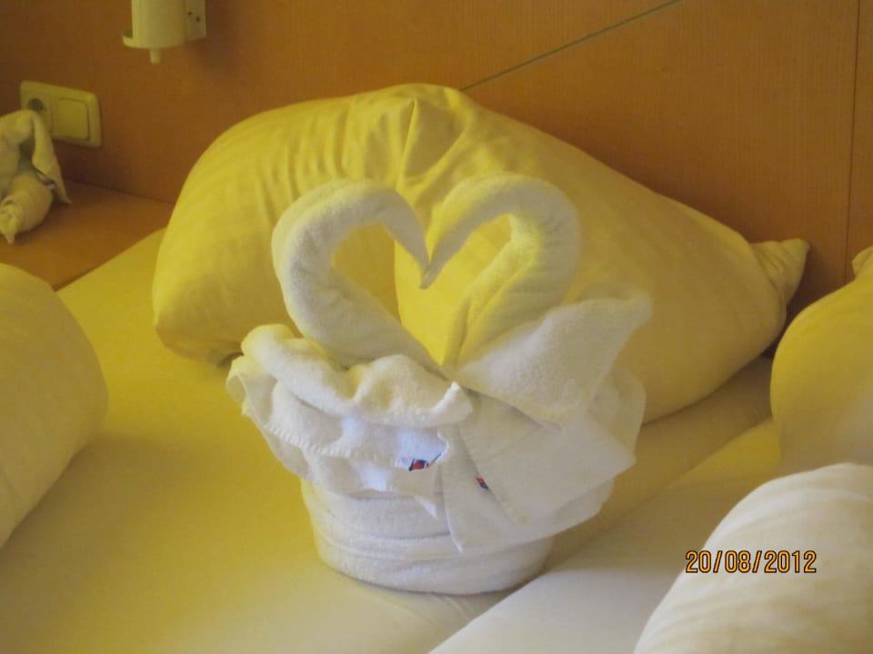 Zwei Schwäne, ein Herz Strandhotel Faak