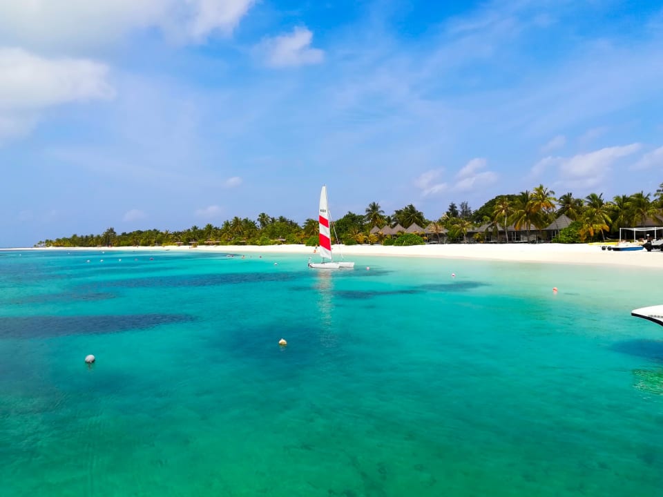 Strand Kuredu Island Resort & Spa