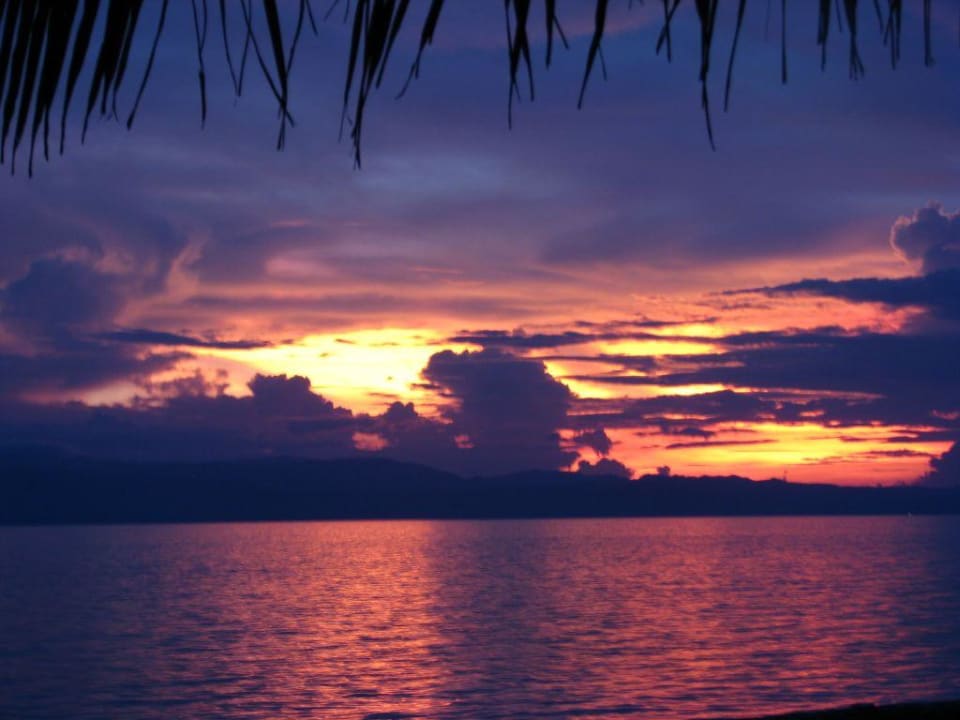 Sonnenuntergang am Strand Hotel La Estrella Beach Resort