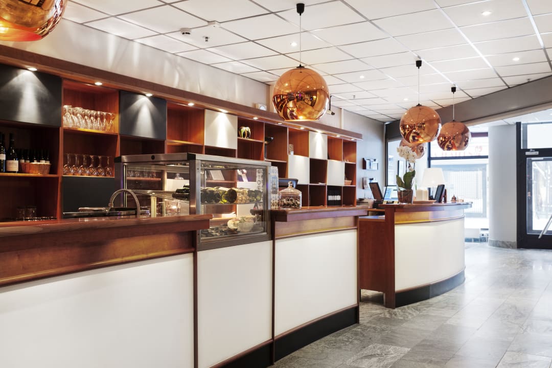 Lobby Hotel First Örebro