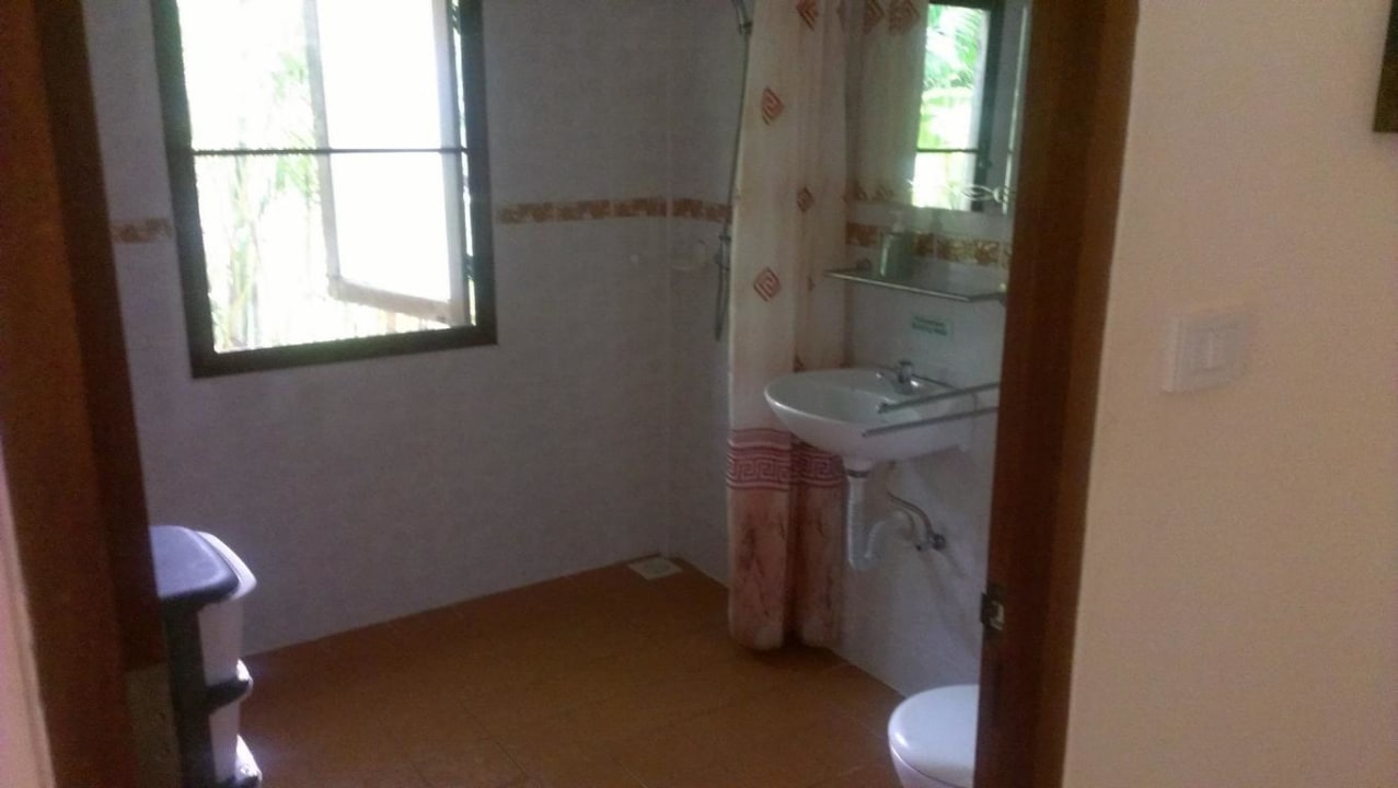 Bad Doppelbungalow rechts Hotel Khaolak Riverside Bungalow