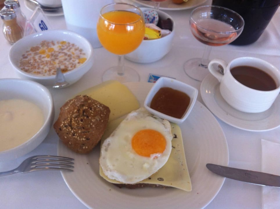 Frühstück mit Sekt Hotel Bella Playa & Spa