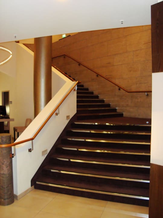 Hotelhalle Courtyard by Marriott Hannover Maschsee