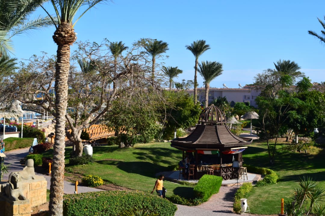 Gartenanlage Parrotel Beach Resort