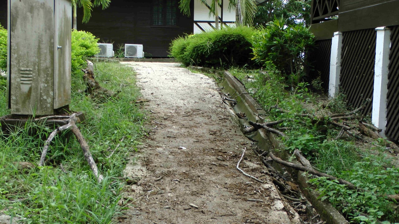 Weg zum Bungalow Hotel Perhentian Island Resort
