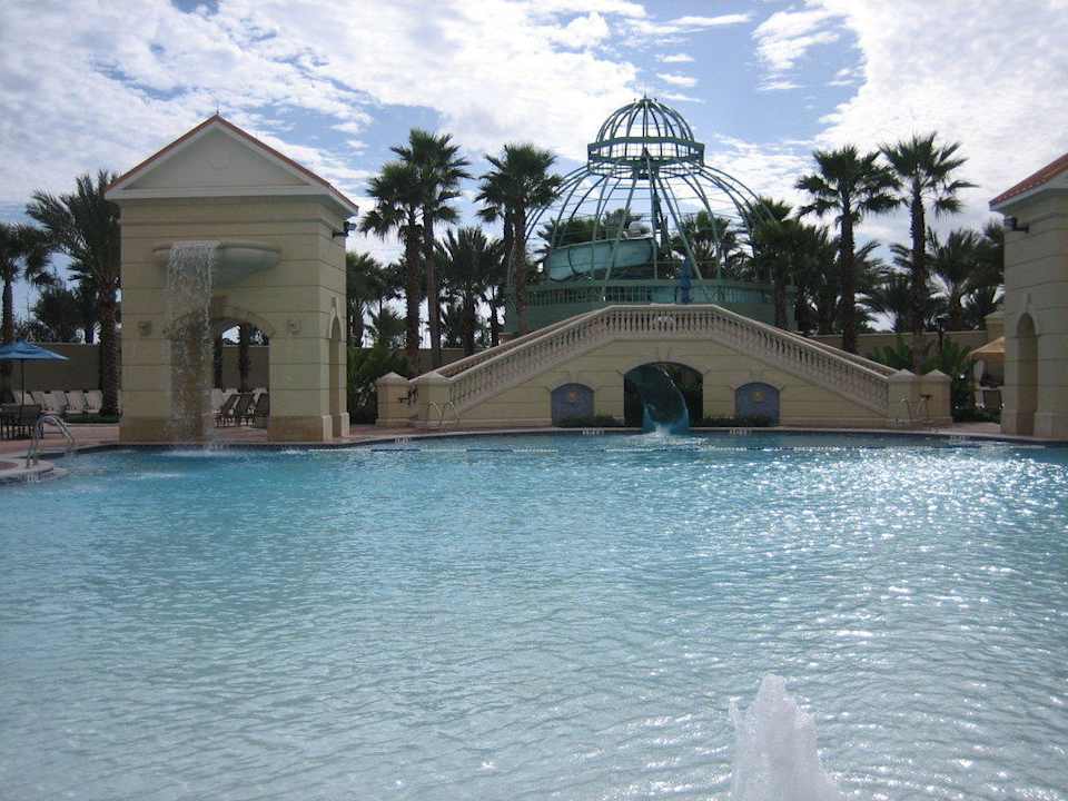 Pool und Rutsche Hotel Parc Soleil by Hilton Grand Vacations Club