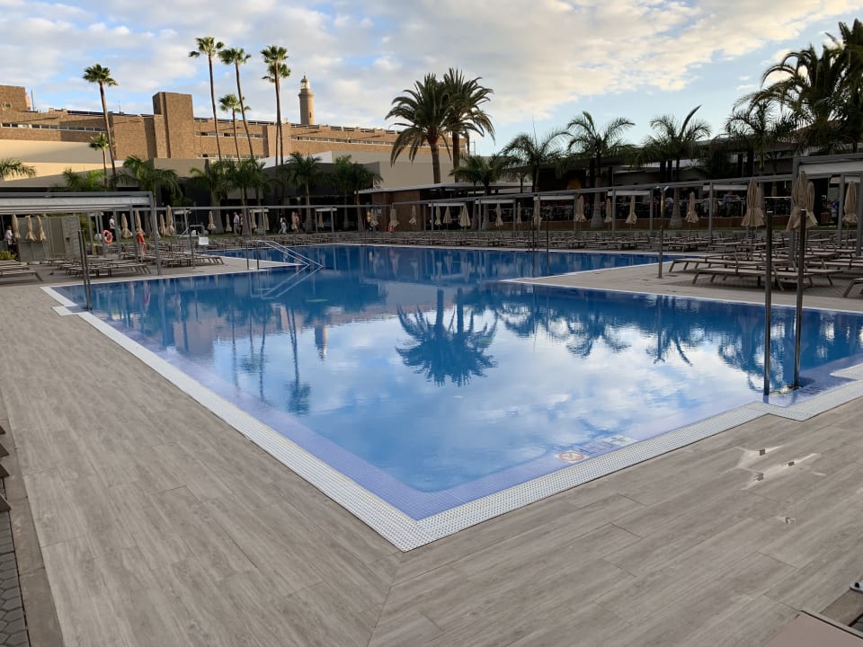 Pool Hotel Riu Palace Oasis