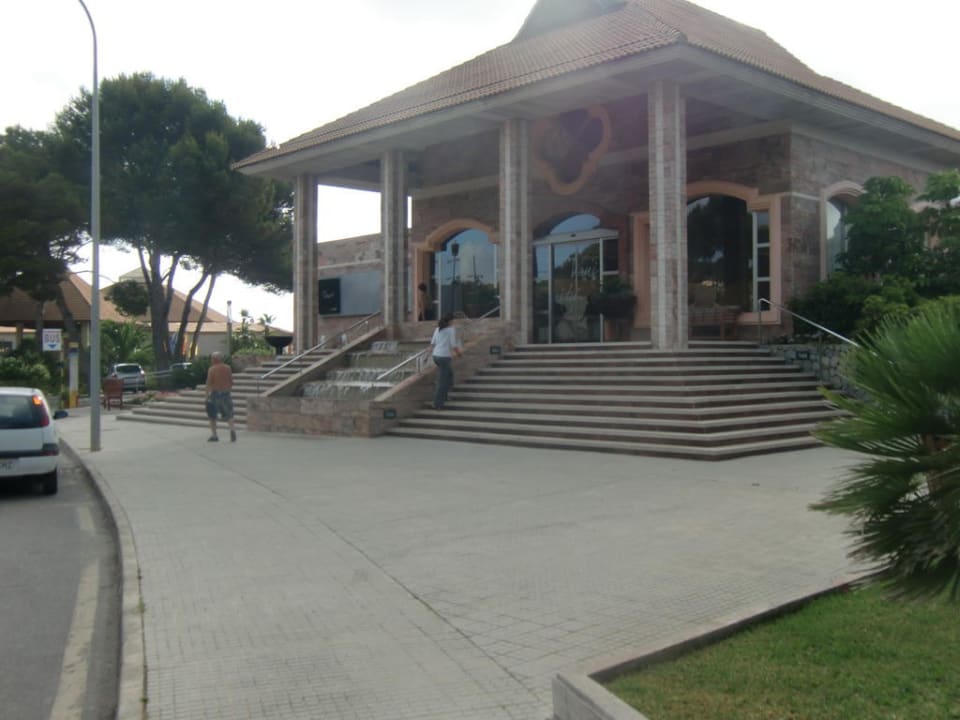 Eingang Hotel VIVA Cala Mesquida Suites & Spa 16+