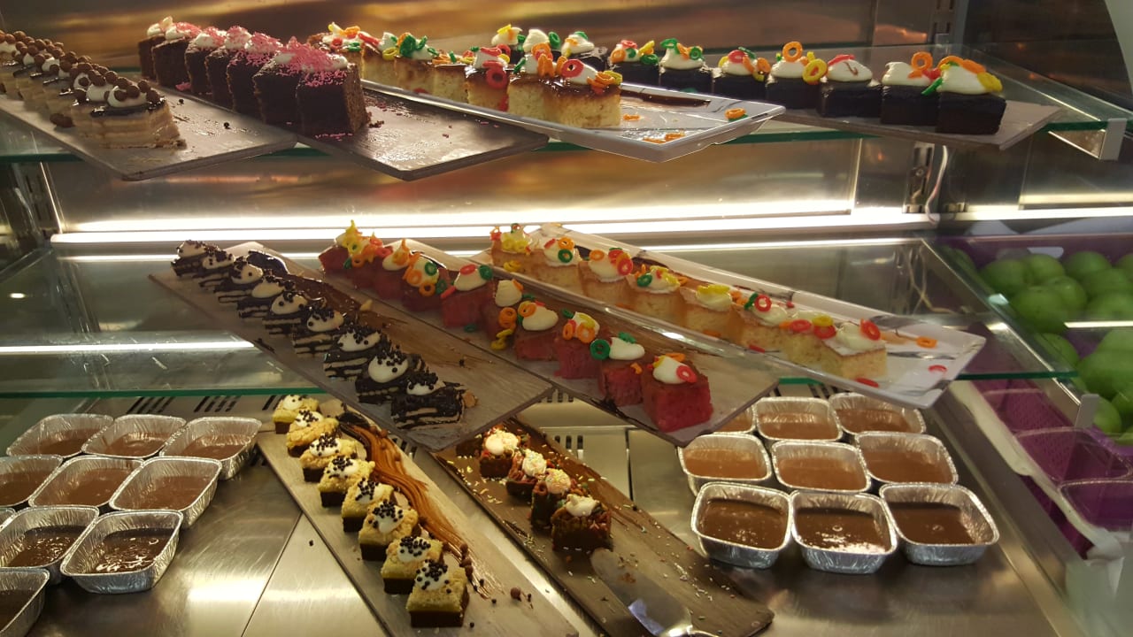 Gastro Saturn Palace Resort Hotel